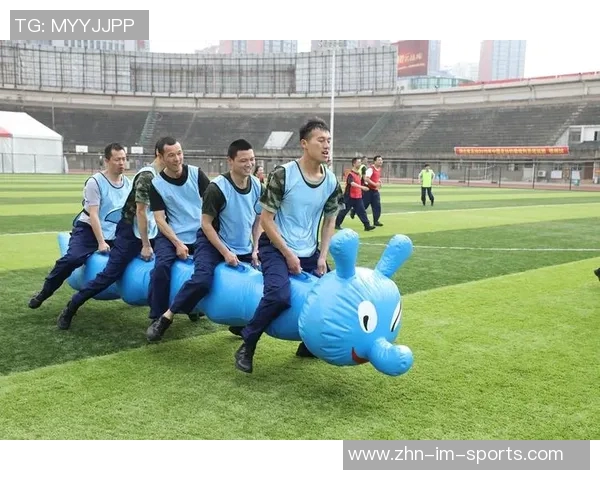 字母哥赞特纳创造空间与沟通能力展现团队协作精神