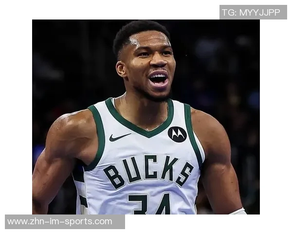 字母哥新赛季定妆照展现强大肌肉压迫感迎接生涯第13个赛季的挑战 字母哥新赛季定妆照展现强大肌肉压迫感迎接生涯第13个赛季的挑战