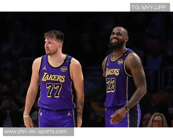 媒体人期待里夫斯表现出色詹姆斯和东契奇需适应新战术体系