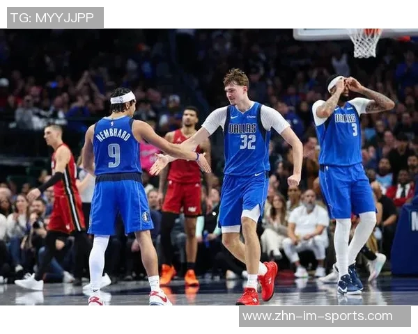 弗拉格在禁区内砍下20分成为历史第二年轻球员比同期詹姆斯大了一天 弗拉格在禁区内砍下20分成为历史第二年轻球员比同期詹姆斯大了一天