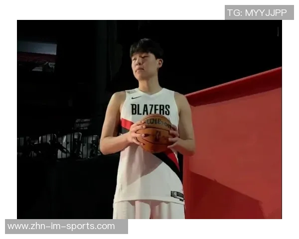 杨瀚森上半场未能登场开拓者暂时领先对手3分继续期待他的表现